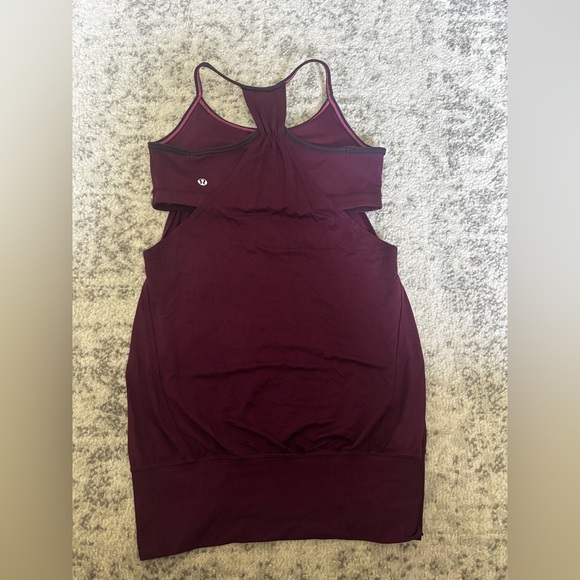 Lululemon "No Limits Tank" Size: 4 Burgundy - Picture 3 of 5